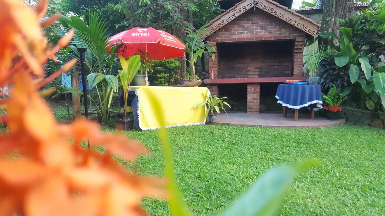Gasthaus Langeoog Unawatuna Ngoại thất bức ảnh